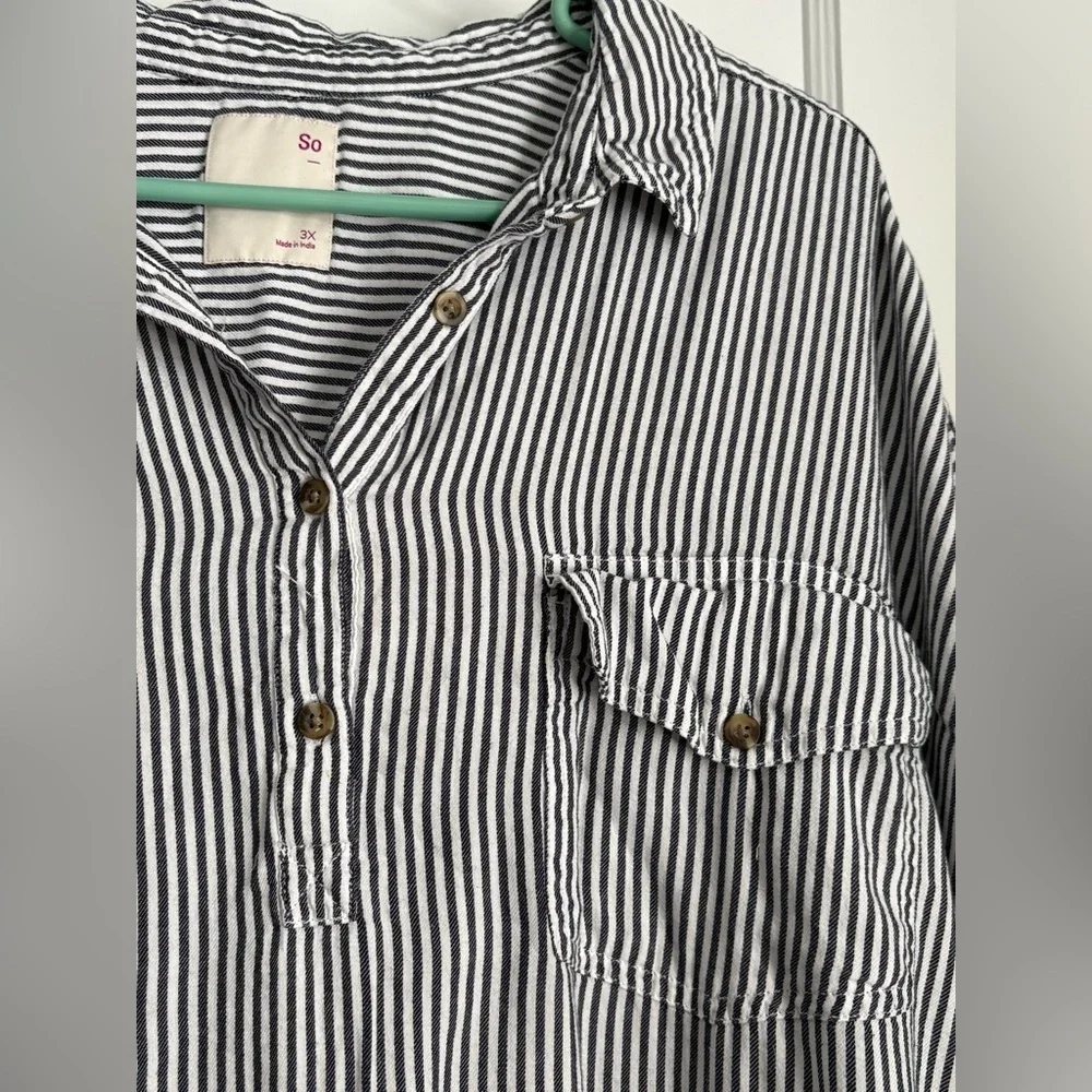 SO Striped Button Pullover Shirt Dress Black White Short Sleeve Pockets Sz: 3X - Picture 4 of 8